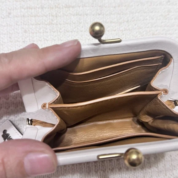 Coach White Floral Clutch - Picture 3 of 3